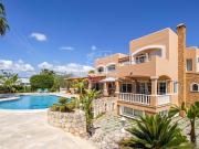 Magnifica propiedad en Can Lluis cerca de Jesús con...