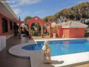 Magnifica villa en primera línea de playa con vistas...