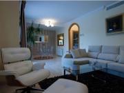 Magnífica vivienda pareada con 366m2, urbanización de...