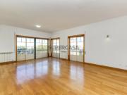 Magnífico Apartamento T3 em Telheiras Rua Fernando Lopes...