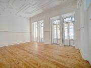 Magnífico Apartamento T5 para Arrendamento Magnífico Apartamento T5 para Arrendamento