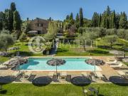 Magnifico casale ci circa 500 mq totali nelle Crete...