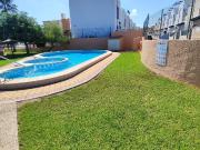 MAGNÍFICO CHALET ADOSADO CON PISCINA COMUNITARIA, IDEAL...