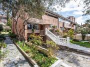 Magnífico Chalet Adosado De Esquina Con Más De 390 m²,...