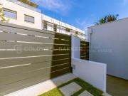 Magnífico chalet con piscina privada, jardín y al lado...