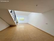 Magnifico local comercial, tres niveles, un baño, 181m2,...