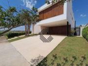 Magnífico Sobrado no Residencial Saint...