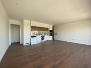 Magnífico T2 em condomínio