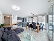 Magnifique appartement avec grande terrasse au centre...