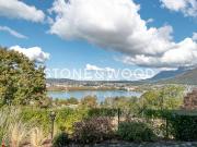 Magnifique appartement avec jardin et vue lac