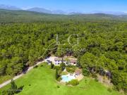 Magnifique bastide avec piscine et grand terrain