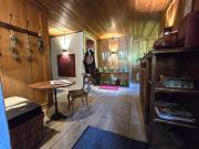 Magnificent 19th century building with commercial...