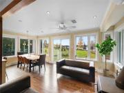 Magnifique Chalet Lumineux au Bord du Lac avec Spa