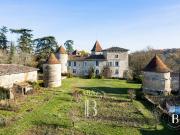 Magnifique Chateau Medieval Et Renaissance Dans Le Gers,...