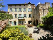 Magnifique demeure avec jardin au coeur de Saint Antonin...