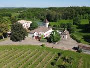 Magnifique domaine de 30 hectares à quelques kilomètres...