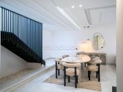 Magnifique Duplex avec piscine. Sup 272 m²