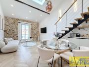 Magnifique Duplex Entièrement Rénové dans le Vieil Antibes