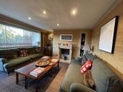 Beautiful and spacious penthouse apartment in the center...