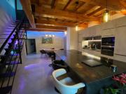Magnifique immeuble restauré au centre d'UZÈS. 275m²...