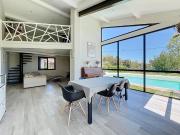 Magnifique maison avec dépendance et piscine