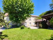 Magnifique maison en pierre avec gîte attenant et 6 575...