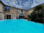 Magnifique maison en pierre de 270 m2 avec piscine,...