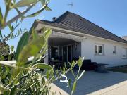 Superbe maison avec piscine, jardin clos et sous sol... Superbe maison avec piscine, jardin clos et sous sol...