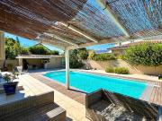 Magnifique maison familiale avec piscine et garage, au...