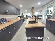 Magnifique maison rénovée avec goût équipement...