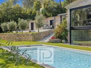 Magnifique mas en pierre rénové à Valbonne 289m² Valbonne