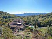 Magnifique mas joliment rénové, avec piscine et vue...