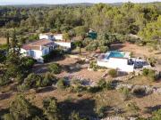 Magnifique mas provencal sur 2,4 hectares de terrain...