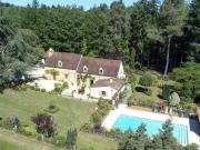 Magnifique Propriété en Pierre avec Étang, Piscine et 8...