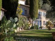 Magnifique propriété provençale rénovée à quelques pas...