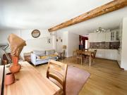 MAGNIFIQUE T2 MEUBLÉ ET DÉCORÉ VIEUX LYON