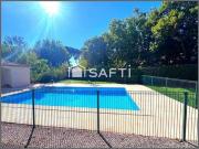 Magnifique T4 avec terrasse, piscine et double garage à...