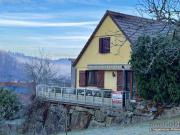 Magnifique terrase avec vue sur les montagnes