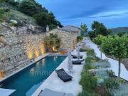 Magnifique villa avec piscine et vue imprenable dans le...