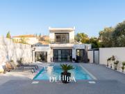 MAGNIFIQUE VILLA CONTEMPORAINE NEUVE AVEC PISCINE...