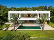 Magnifique villa de luxe située à côté du parcours de...