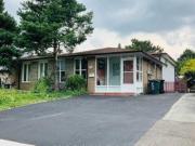 Main 16 Sexton Crescent