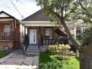 Main 23 Amherst Avenue in Toronto: Oakwood Village House...