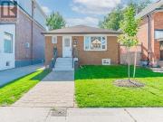 Main 29 Morland Road, Toronto, ON, M6S 2M7 house for...