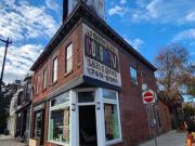 Main 3178 Dundas Street W, Toronto, ON, M6P 2A3...