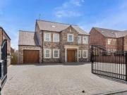 Main Street, Hatfield Woodhouse, 6 Bedroom Detached