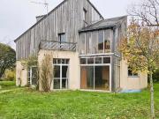 Maion d'architecte,terrain constructible, dépendances