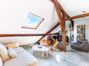 MAIRIE DU 10e duplex en derniers étages vues dégagées