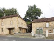 Maison 100m2 3 chambres, grange, annexes et jardin