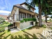 Maison 10 pièces 166 m²